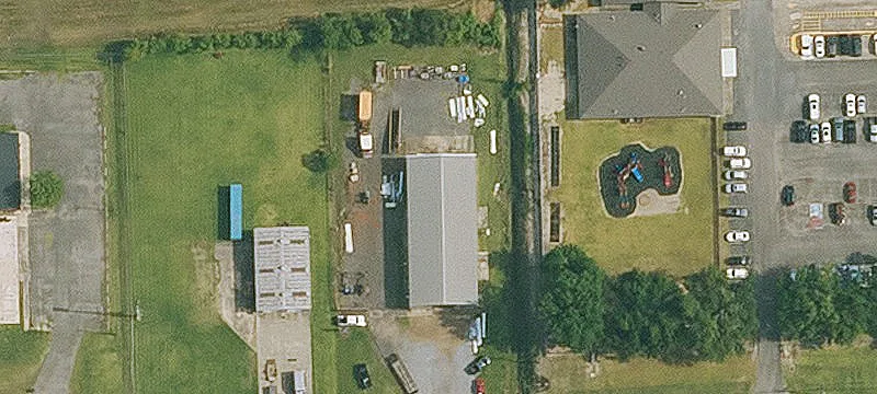 370 Railroad Ave