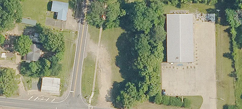 3879 Elm St