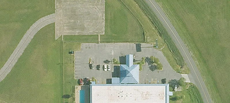 607 Holiday Dr