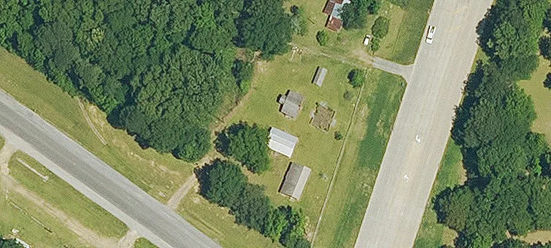 7002 Tunica Trce