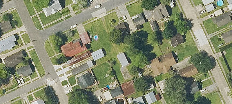 904 Everett St