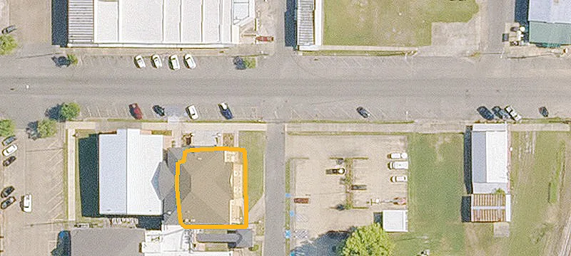 301 Main St