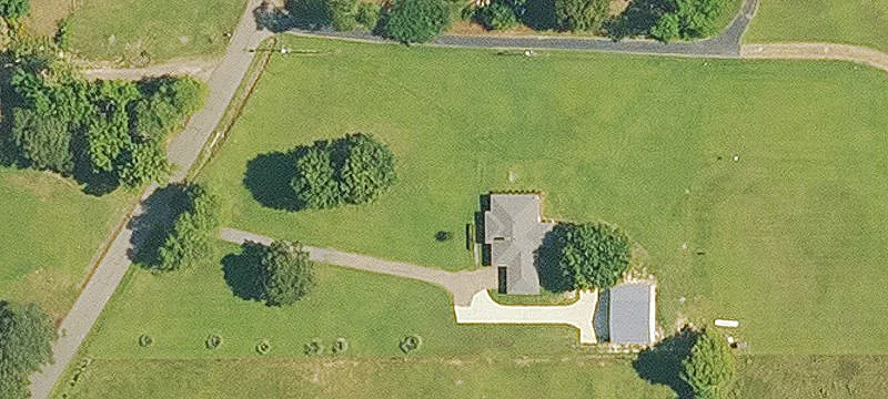 860 Lockhart Dr