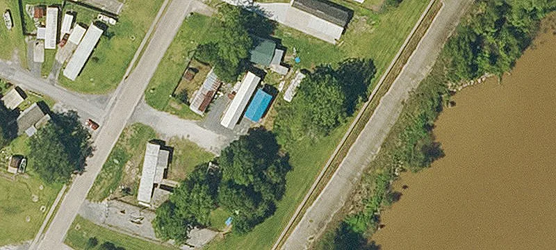 1900 Riv Rd