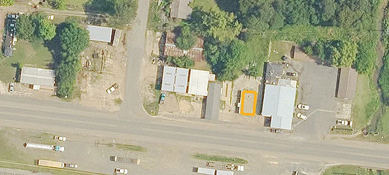 1121 Main St