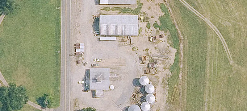 2583 Hwy 105