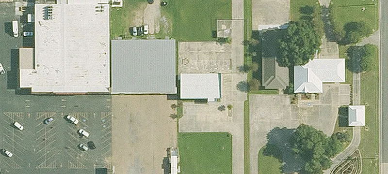 430 Roberts Ave
