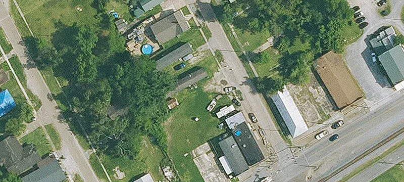 2104 Main St