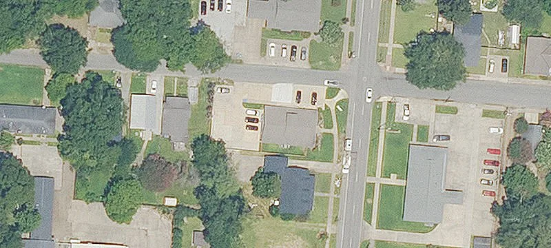 902 Julia St