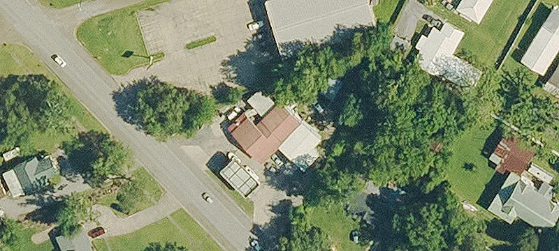 906 Main St