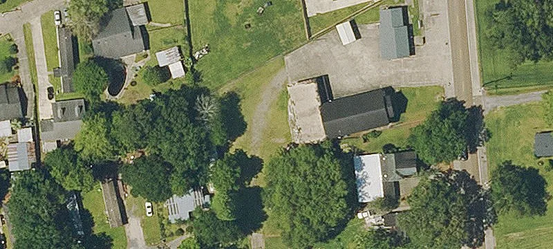 1621 Main St