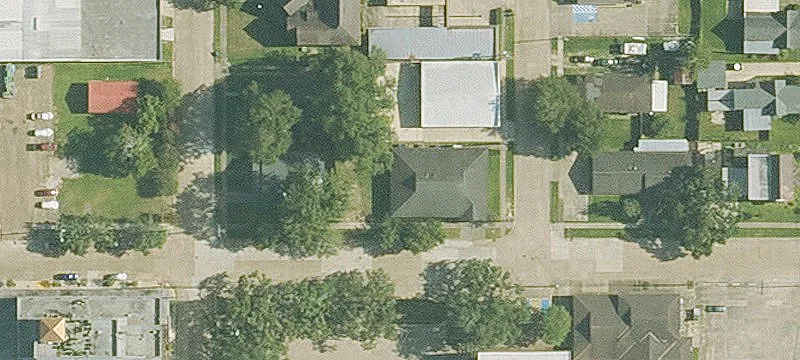 214 Nezpique St