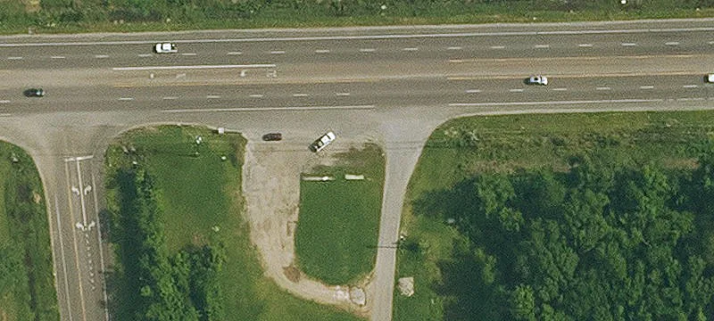 3221 Airline Hwy