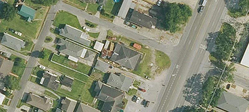 2118 Paris Rd