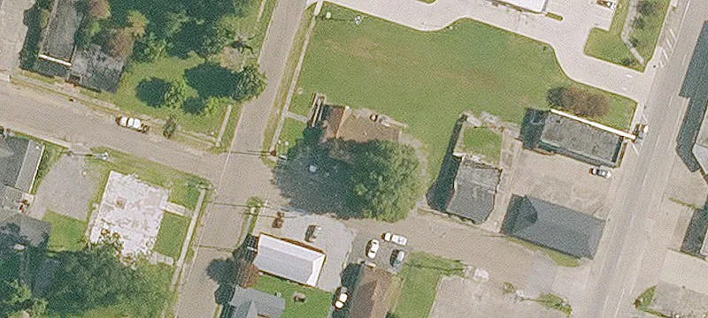 76 Hood St