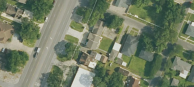 2219 Paris Rd