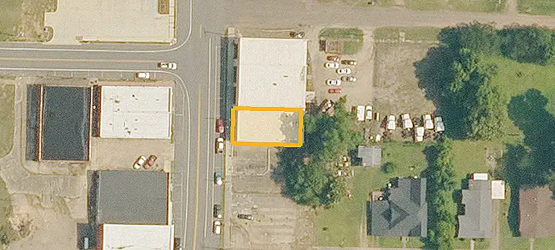 2452 Main St