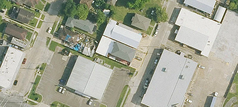 1104 Lebeau St