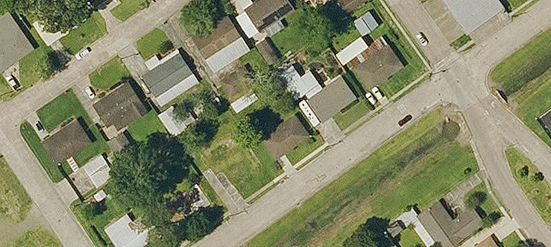 1319 Middle Rd