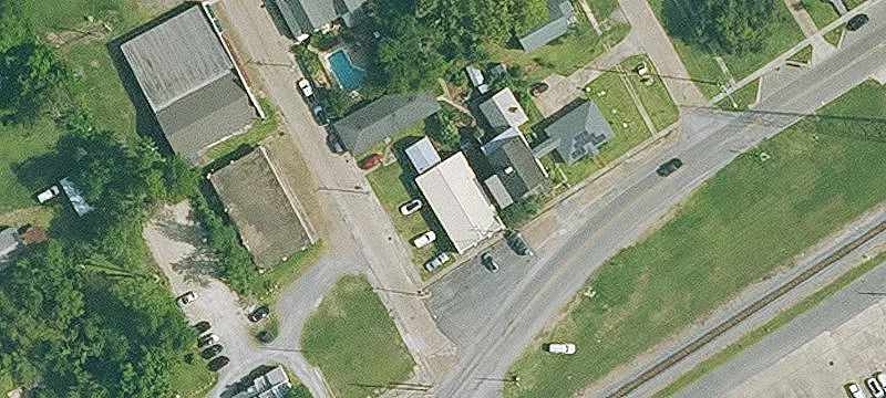 2064 Main St