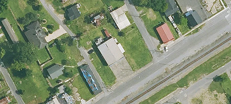2176 Main St