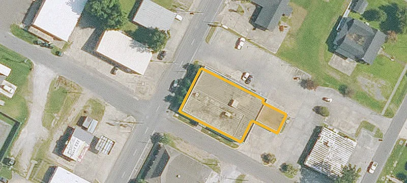 306 Cedar St