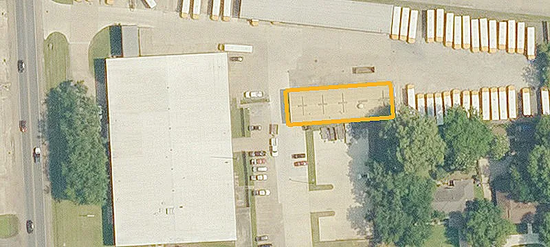 300 Pkwy Dr