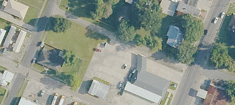 606 Main St