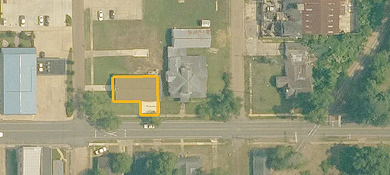 402 Main St