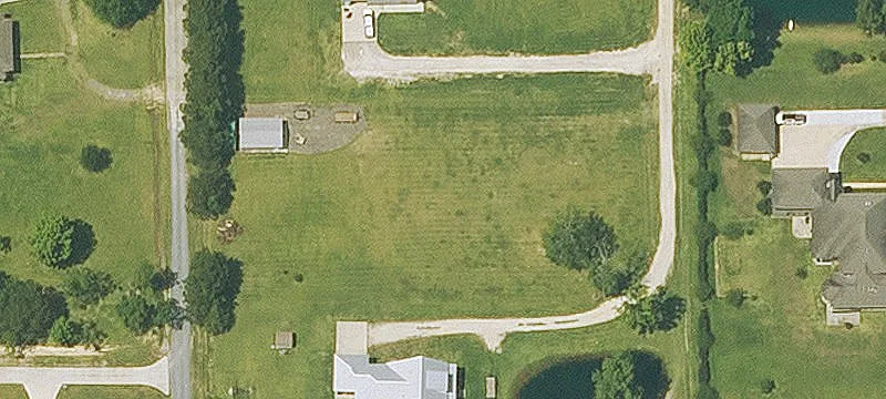 15201 Paradise Ln