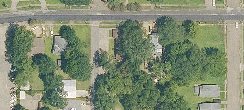 221 Hickory Ave