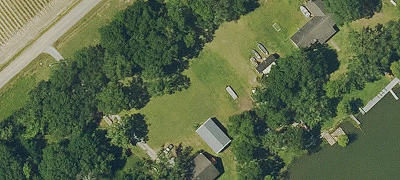 1098 Victoria Riverside Rd