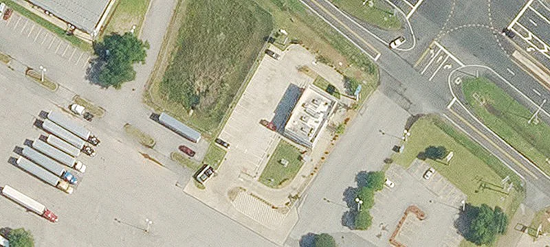 2810 Macarthur Dr
