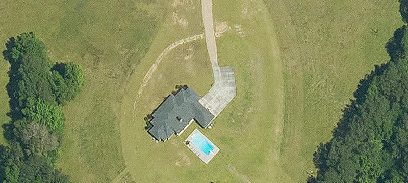 2420 Holcombe Dr