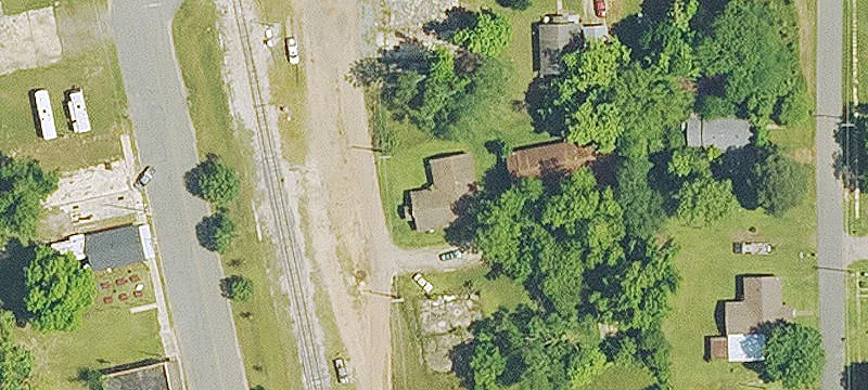 131 Railroad Ave
