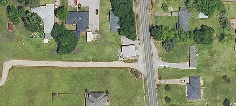 2472 Main St