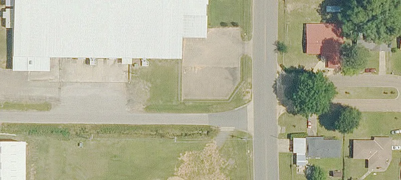 152 Robertson Dr