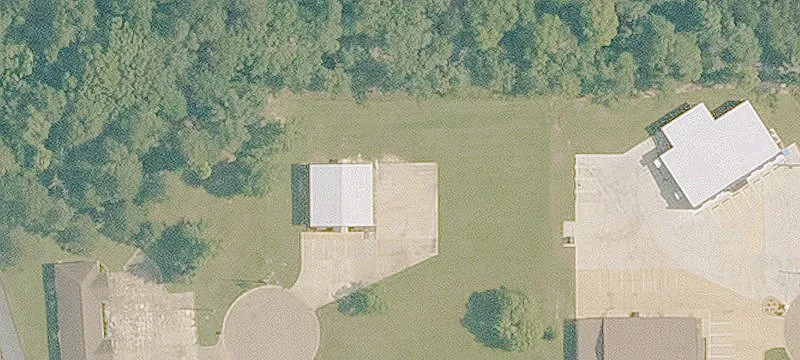 202 Commercial Cir