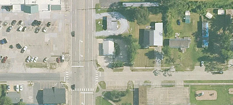 2000 Sampson St