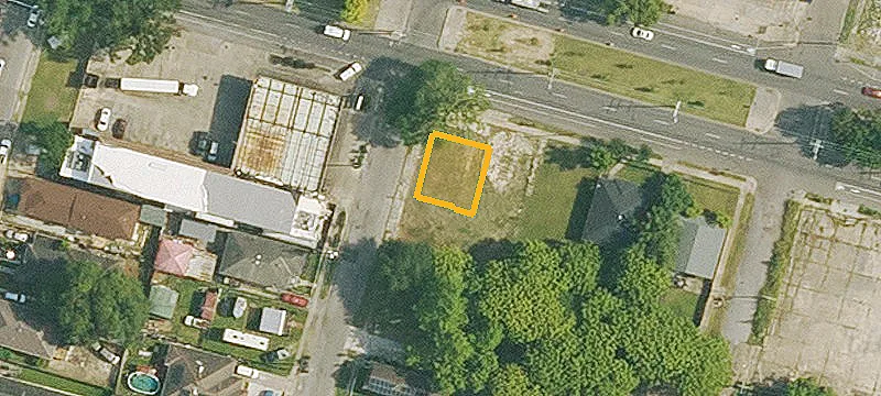 5200 Saint Claude Ave