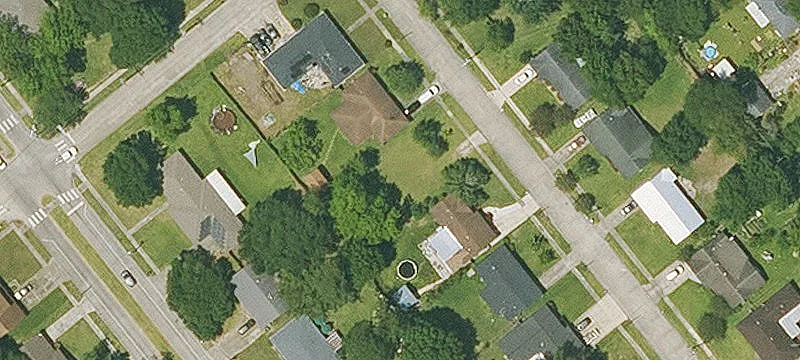 211 Bluebird Dr
