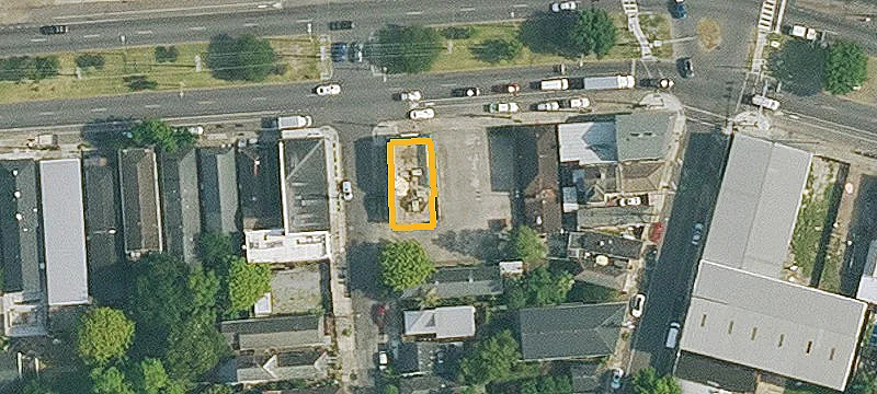 2500 Saint Claude Ave