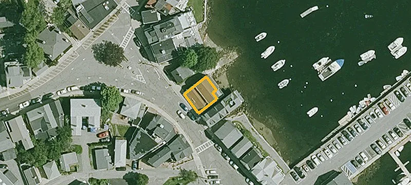 7 Dock Sq