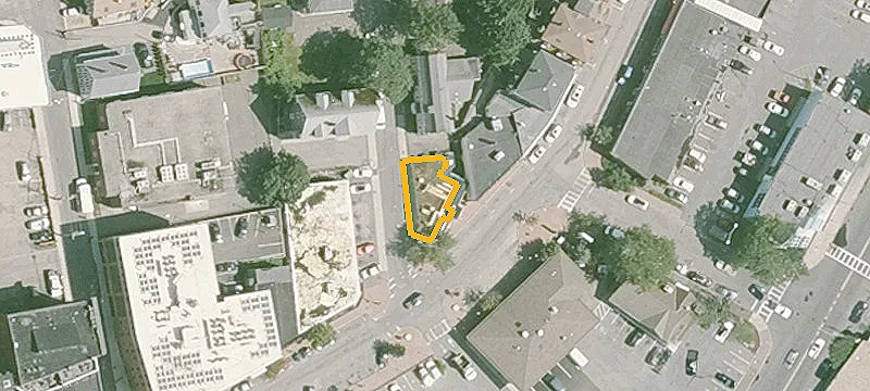 218 Main St