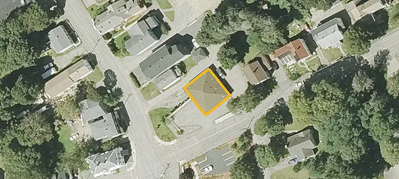 19 Maple St