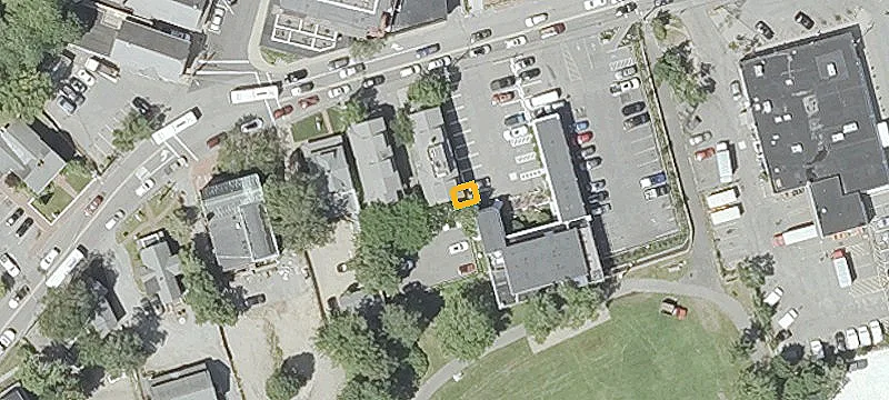 11 Bch St