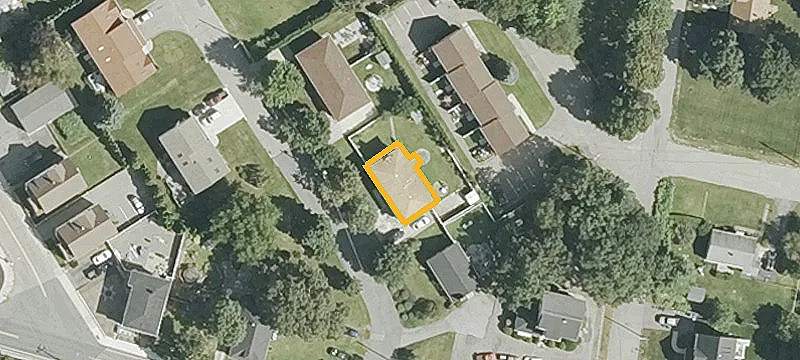 32 Crawford Ave