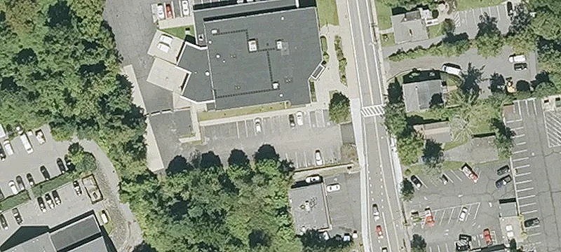 Cedar St