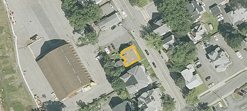 126 Franklin St