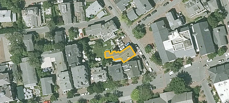 4 Water St
